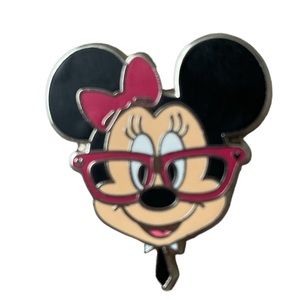 Disney Trading Pins Minnie Mouse with Glasses Nerds Rock Trading Pin
